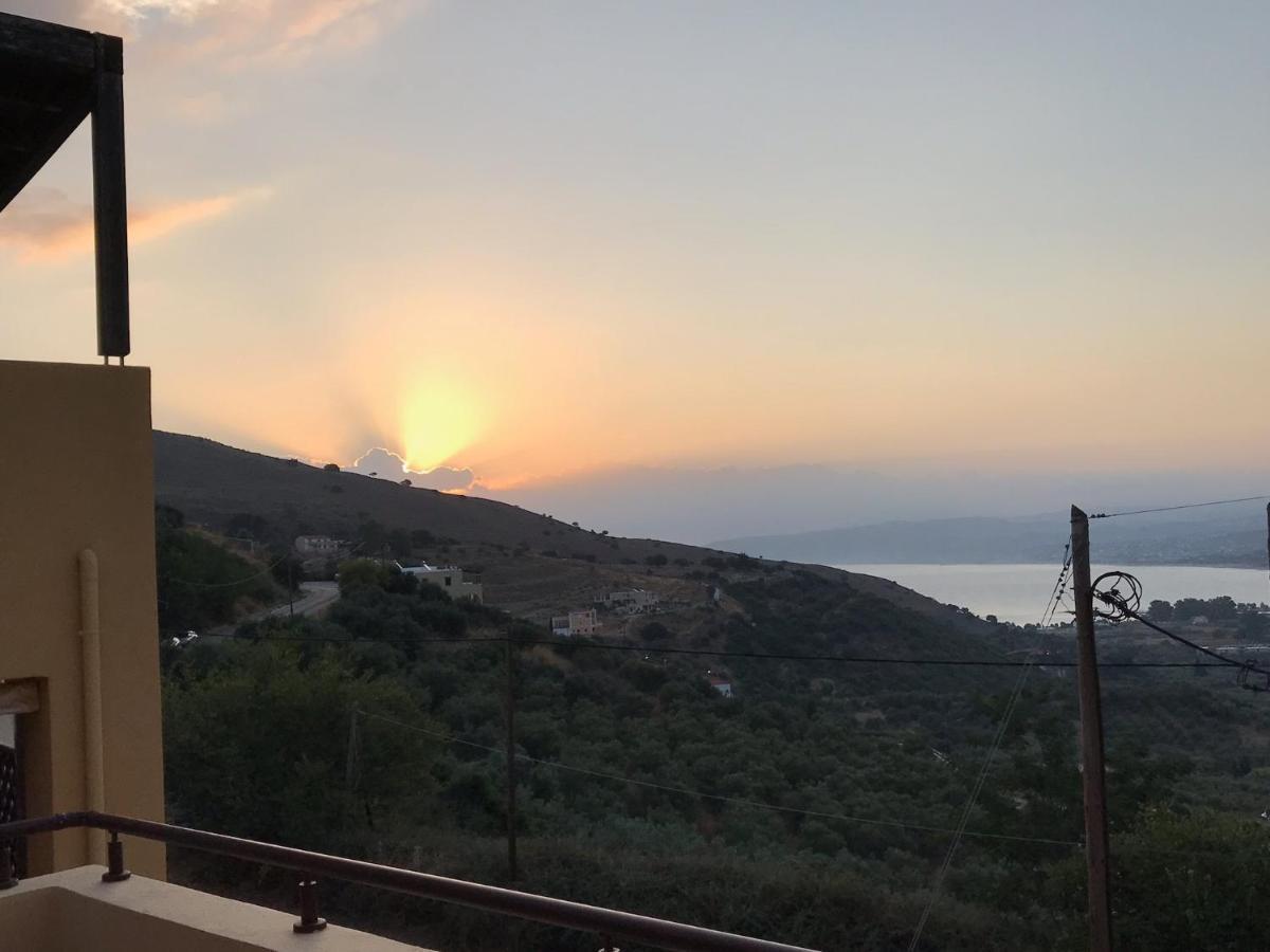 Arbutus - Relaxing Apartment With Fantastic Views Georgioupoli Exteriör bild