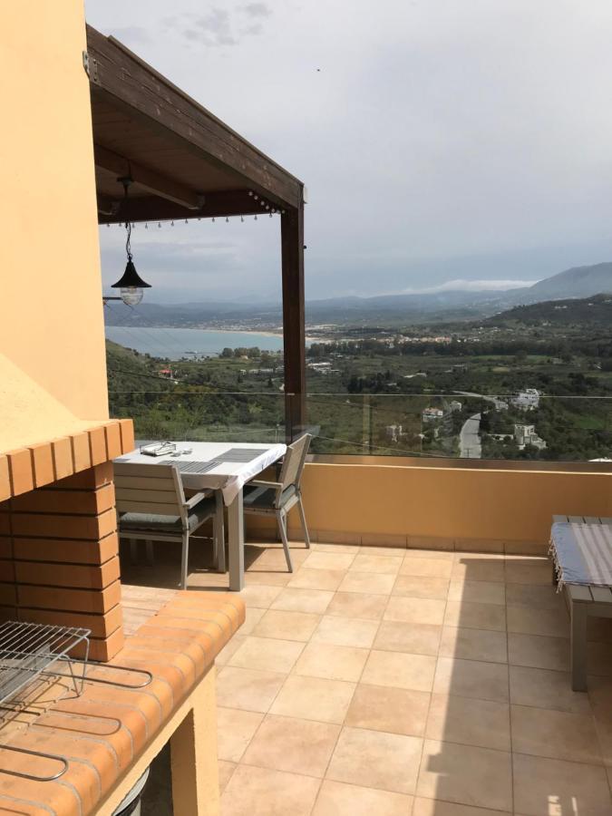 Arbutus - Relaxing Apartment With Fantastic Views Georgioupoli Exteriör bild