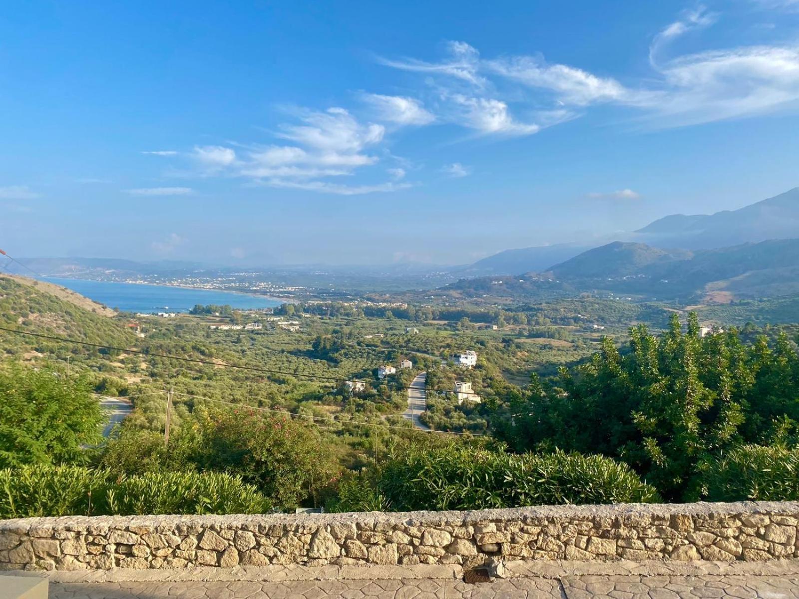 Arbutus - Relaxing Apartment With Fantastic Views Georgioupoli Exteriör bild
